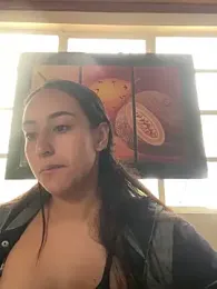 Vaiolet_a webcam model stream image