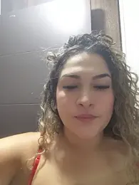 Sara_smiiith211 webcam model stream image