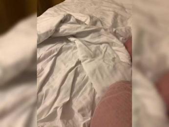 MariCat webcam model stream image