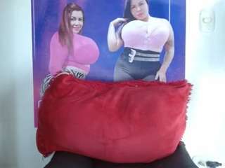 wonderfulltitys-mia webcam model stream image