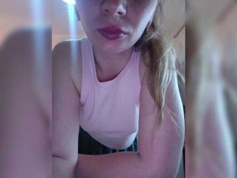 EmmiHot webcam model stream image