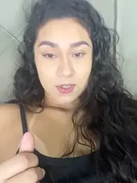 yummi_greluda webcam stripchat model stream image