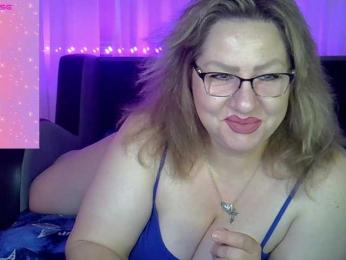 AngelinaGlam webcam model stream image