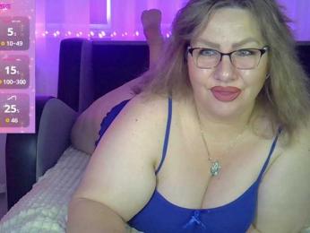 AngelinaGlam webcam model stream image