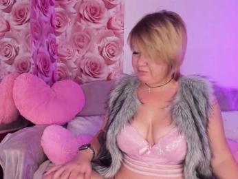 CurlyDream webcam bongacams model stream image