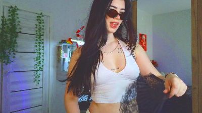MelissaMay_ webcam model stream image