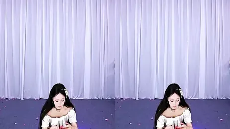 xueer-01 webcam stripchat model stream image