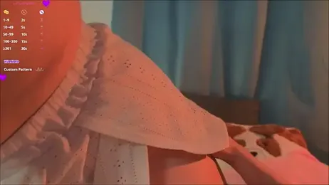 omg__leila webcam model stream image