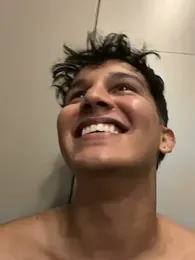 Leo_Savage_ webcam model stream image