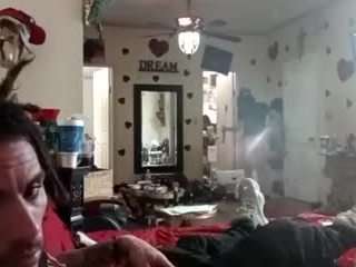 wifeyandme813 webcam camsoda model stream image