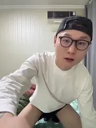 Eric246 webcam model stream image