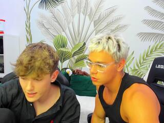Matthew & Spencer webcam model stream image