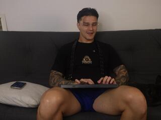 Dominick Walker webcam model stream image