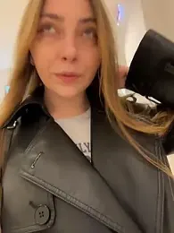 Sunny___Bunny webcam stripchat model stream image