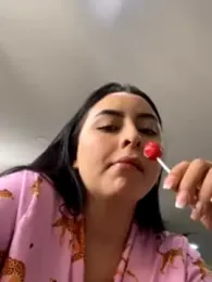 Kattycollinss1 webcam model stream image