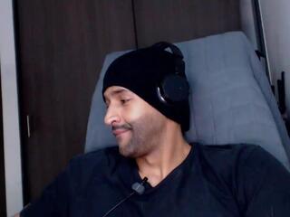 Ralf E webcam model stream image