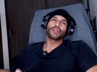 Ralf E webcam model stream image
