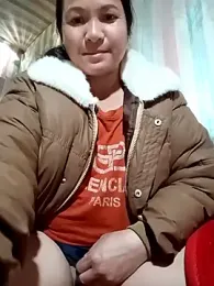 Love-Mama33 webcam stripchat model stream image