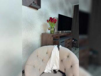 Lindseya webcam model stream image