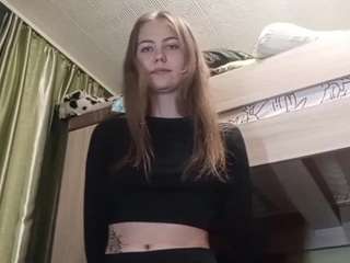 eloistyrol webcam model stream image