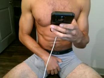uhhuhyea webcam model stream image