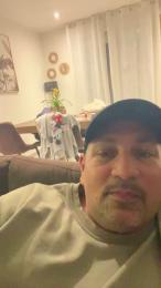 Ririrififi webcam cam4 model stream image