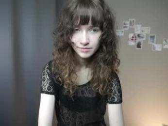 indiramcclamroch webcam model stream image