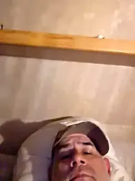 DeeBestEver webcam model stream image