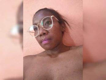 chachachocolate webcam model stream image