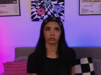 violettgrey_ webcam model stream image