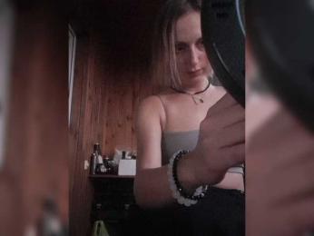 Ella-Mary webcam model stream image