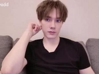 callmenineoneseven webcam model stream image