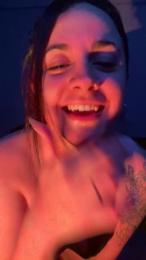 lola2032 webcam model stream image