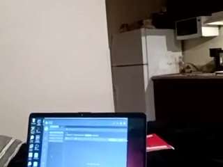 leosjoec webcam model stream image