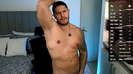 owen-pierces webcam stripchat model stream image