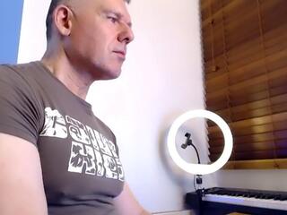 Tom Fox webcam model stream image