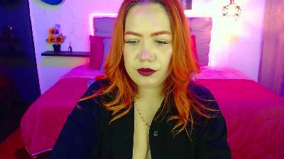 Srta_saraa webcam cam4 model stream image
