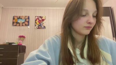 VirginaTott webcam model stream image