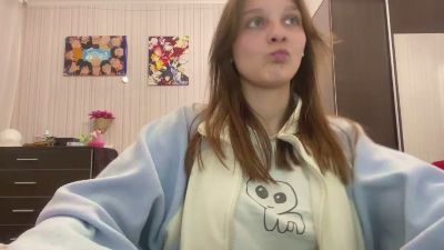 VirginaTott webcam model stream image