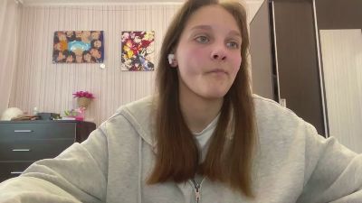 VirginaTott webcam cam4 model stream image
