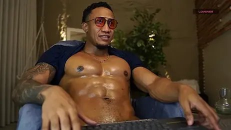 LoganVarela webcam stripchat model stream image