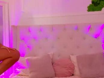 elisacharm webcam model stream image