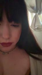 DarkCherry_ webcam model stream image