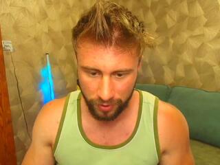 Merrick Graves webcam model stream image