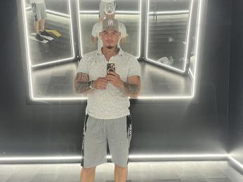 YoucefThompson webcam model stream image