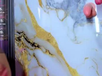 mlucreciasucker303av webcam model stream image