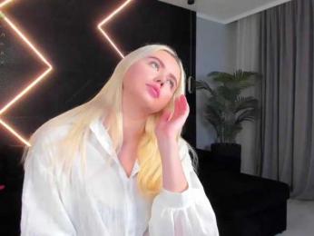 Julia-Robertson webcam bongacams model stream image