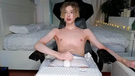 Kudi_Minnt webcam stripchat model stream image