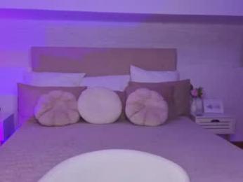 little_siin webcam model stream image