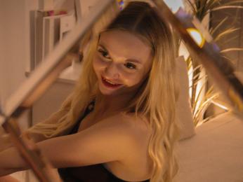 MilaLuxia webcam livejasmin model stream image